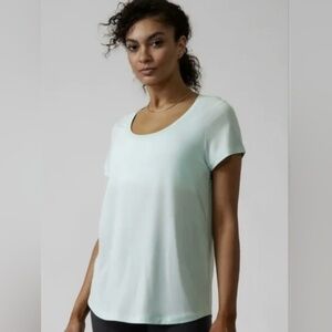 Athleta Scoop Tee -worn once